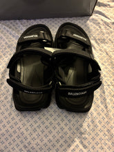 Load image into Gallery viewer, Balenciaga Tourist Sandal